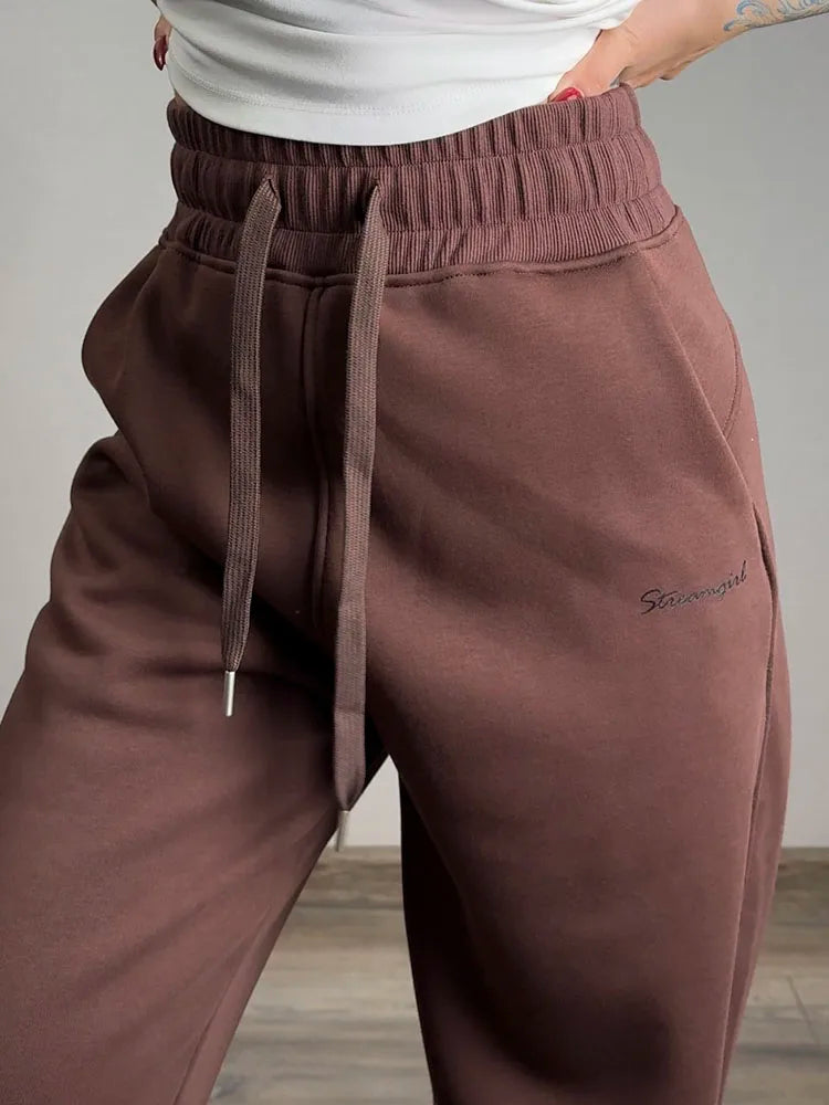 Women's Fleece Tracksuit Set – Zip-Up Hoodie & Wide-Leg Sweatpants | 2-Piece Lounge Set