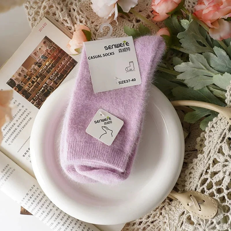 Women’s Thick Winter Socks – Warm Wool Blend Crew Socks