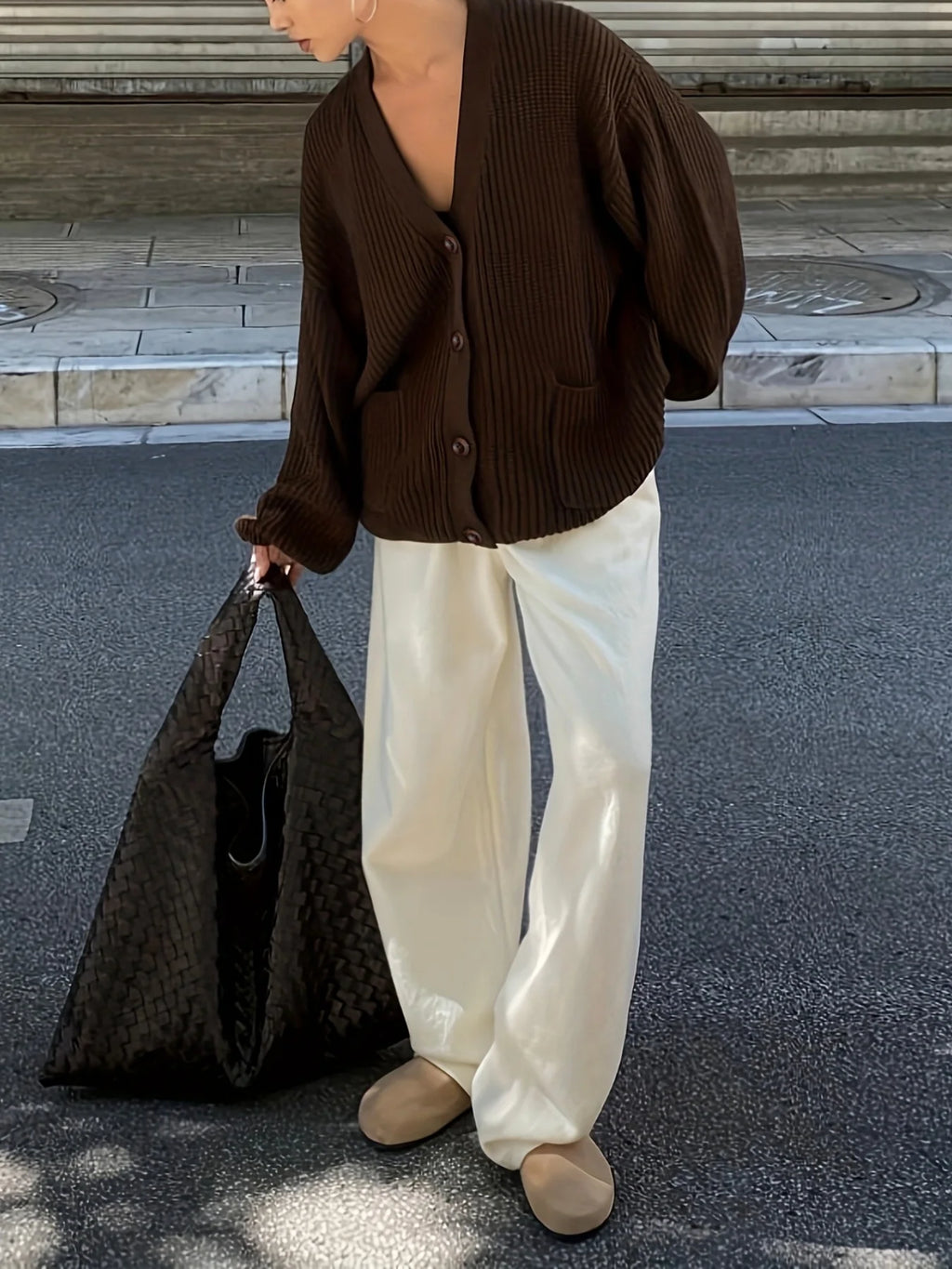 Women's Oversized Knit Cardigan – Dark Brown V-Neck Button-Up
