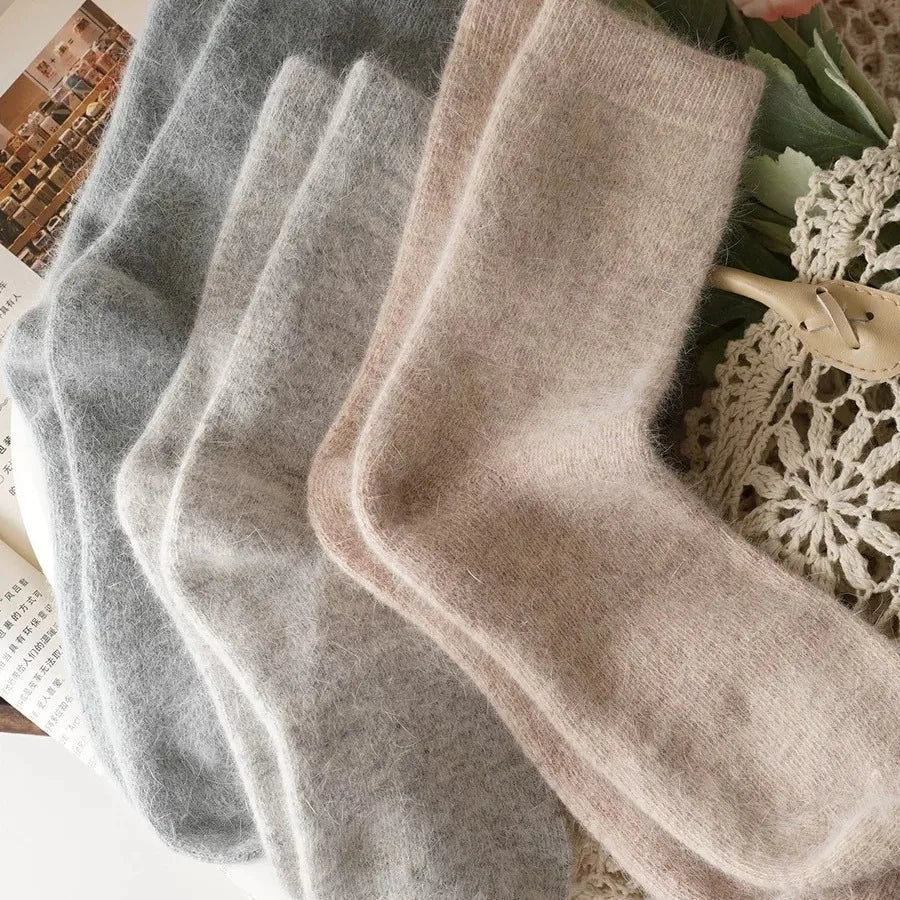 Women’s Thick Winter Socks – Warm Wool Blend Crew Socks