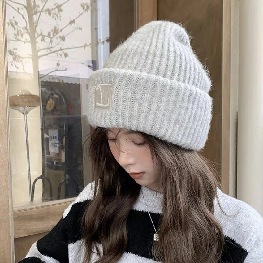 Women’s Warm Chunky Knit Beanie – Tassel Winter Hat