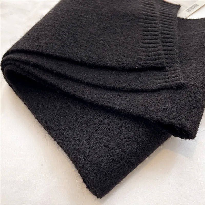 Warm Knitted Scarf – Soft Unisex Autumn Winter Scarf