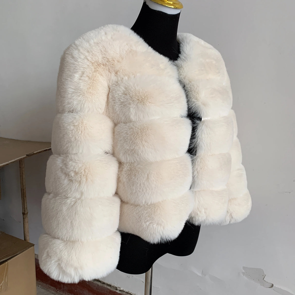 Women's Faux Fur Fluffy Jacket – Short Faux Fox Fur Coat | Sizes S–5XL