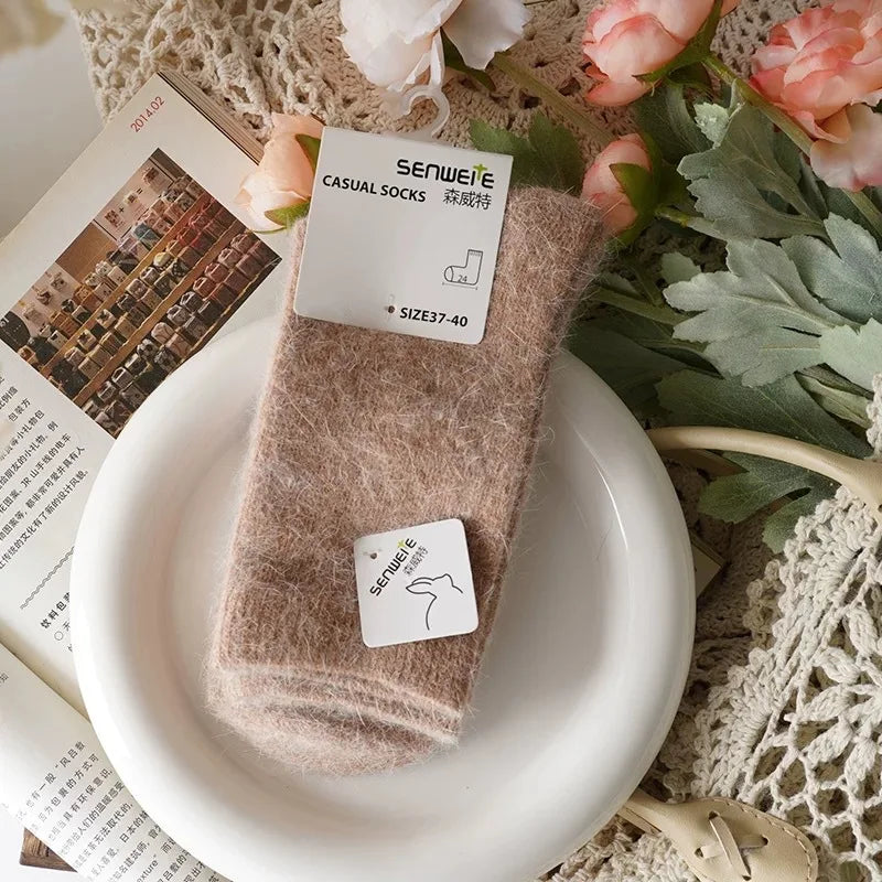 Women’s Thick Winter Socks – Warm Wool Blend Crew Socks